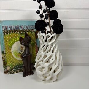 Sculptural Vase, Chain Vase, Wavy Openwork Decorative Vase